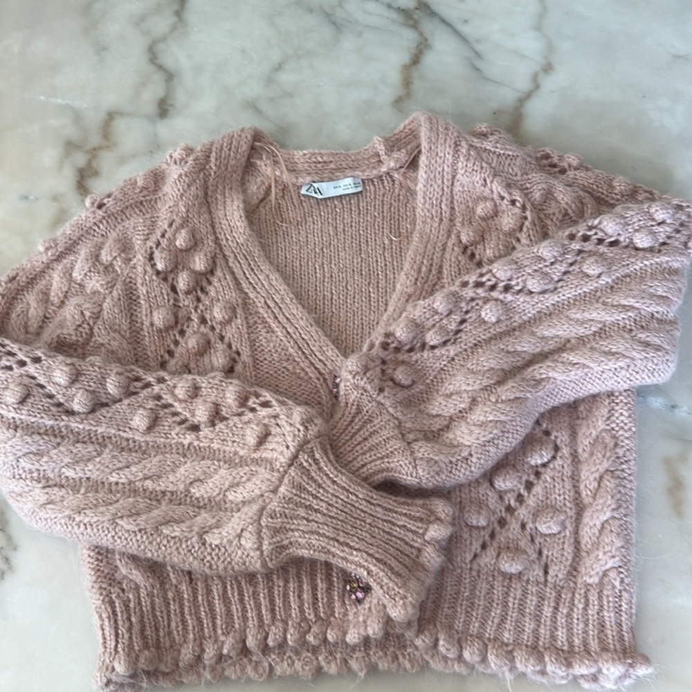 Zara Jewel Button Knit Cardigan Blush Pink Knit Sweater Size Small Loose Fit - Picture 15 of 16